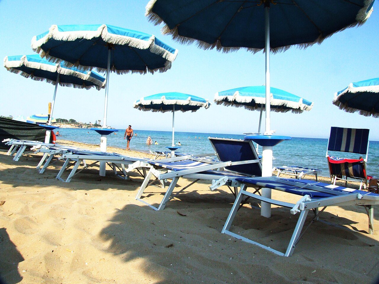 Joy Beach — Avola