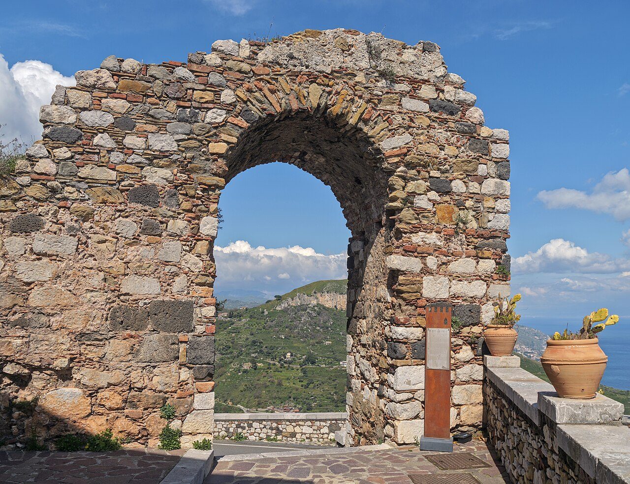 Necropolis — Castelmola