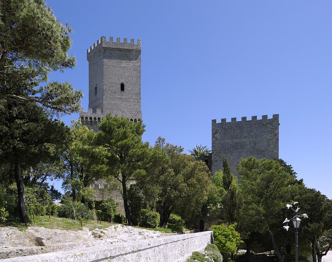 Elimo Hotel — Erice