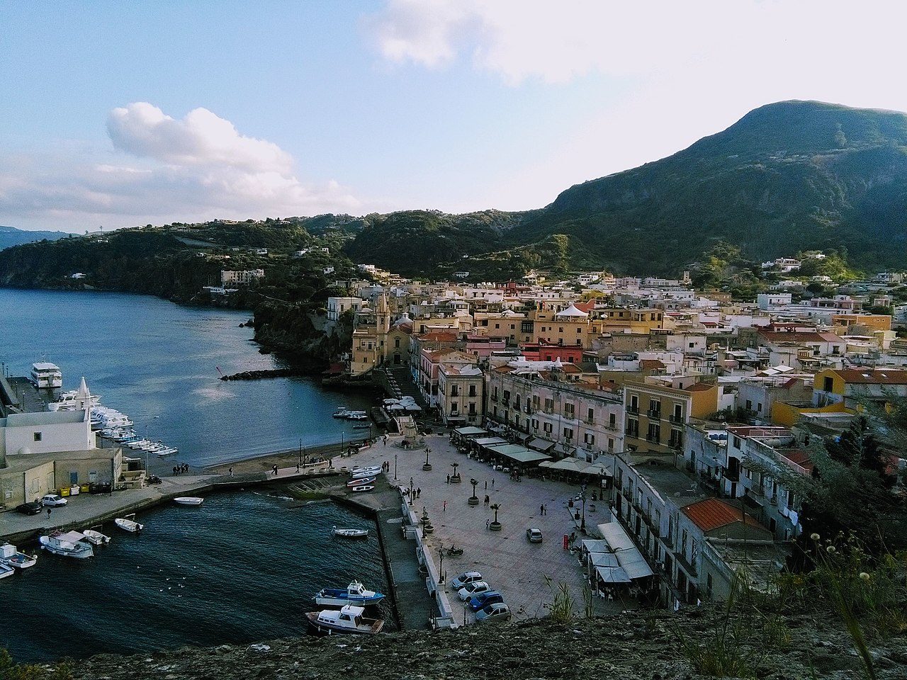 Canneto e la Spiaggia Bianca — Lipari