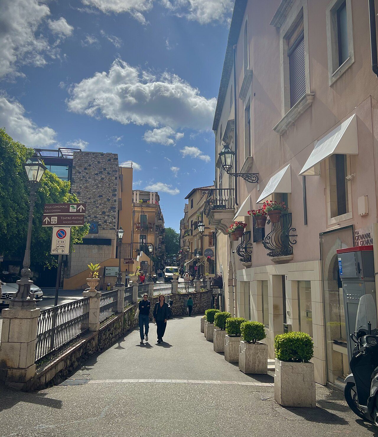 La Marina — Taormina